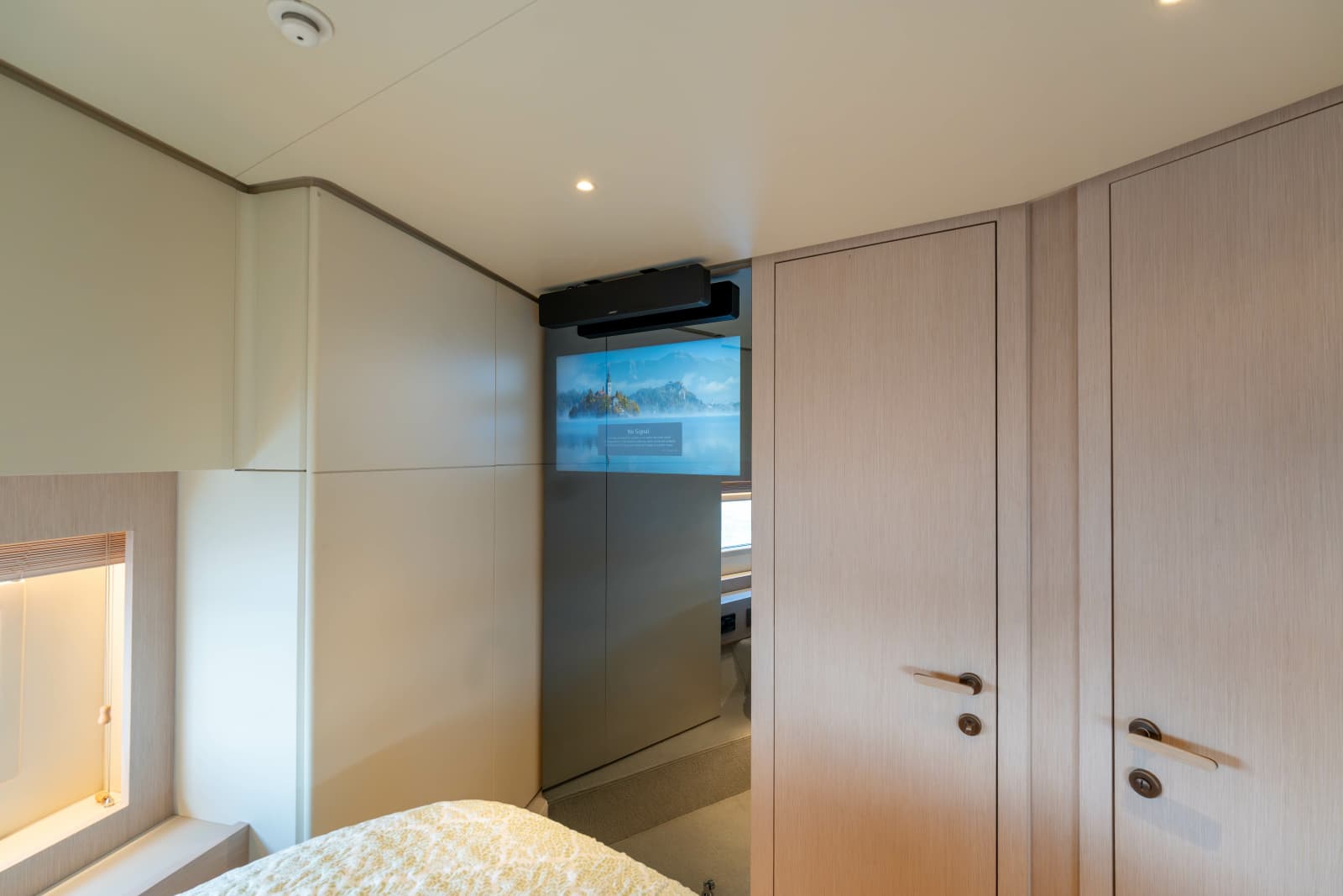 2025 Azimut Seadeck 6 - Photo 53