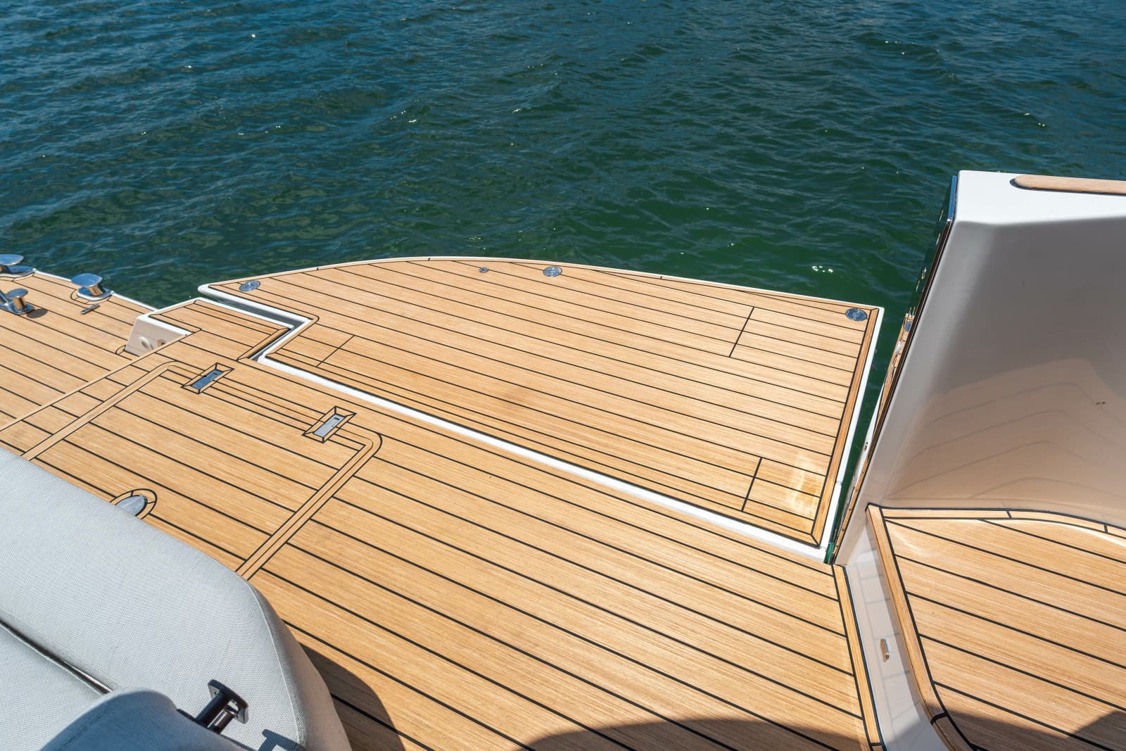 2025 Azimut Seadeck 6 - Photo 9