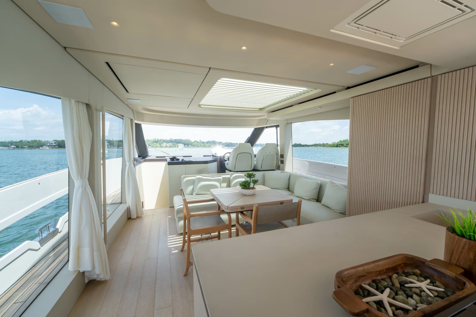 2025 Azimut Seadeck 6 - Photo 28