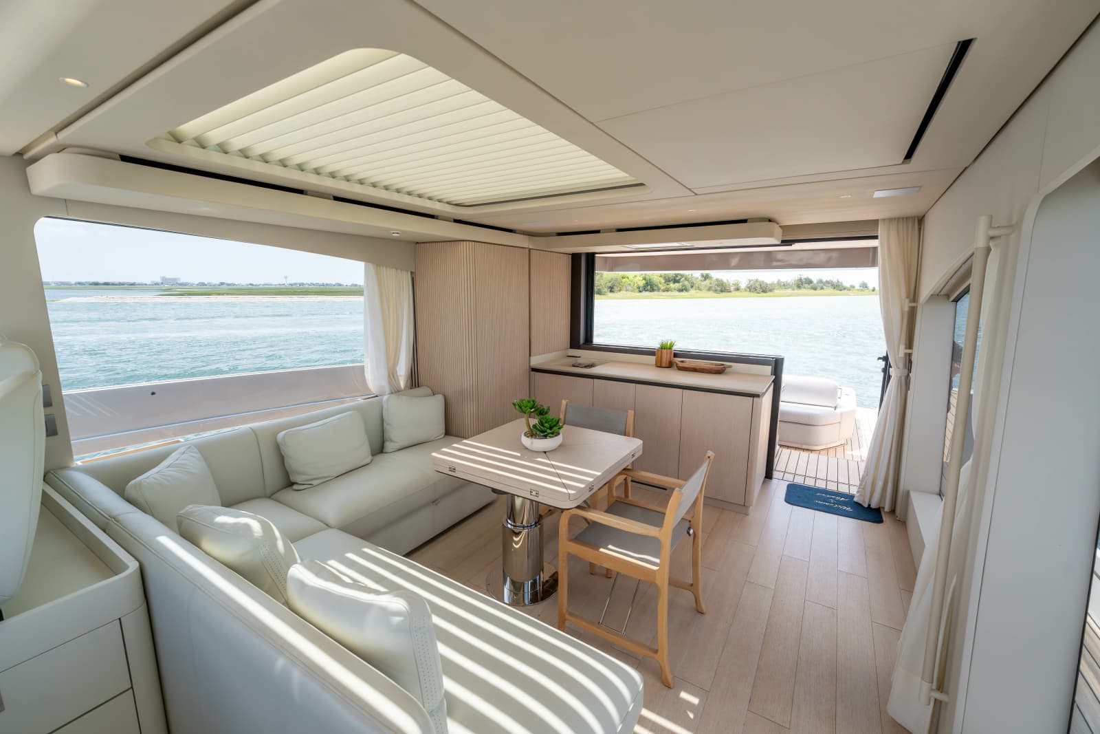 2025 Azimut Seadeck 6 - Photo 20