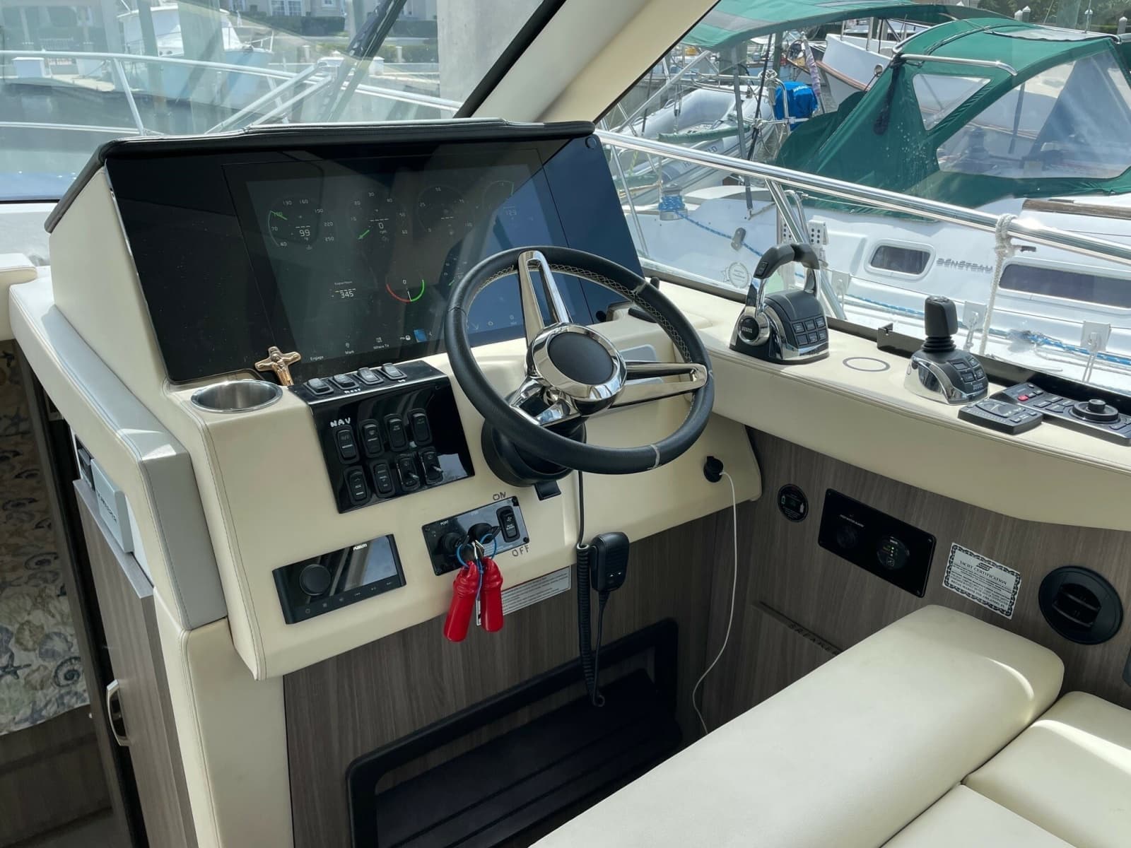 2022 Regal 38 Grand Coupe - Photo 20