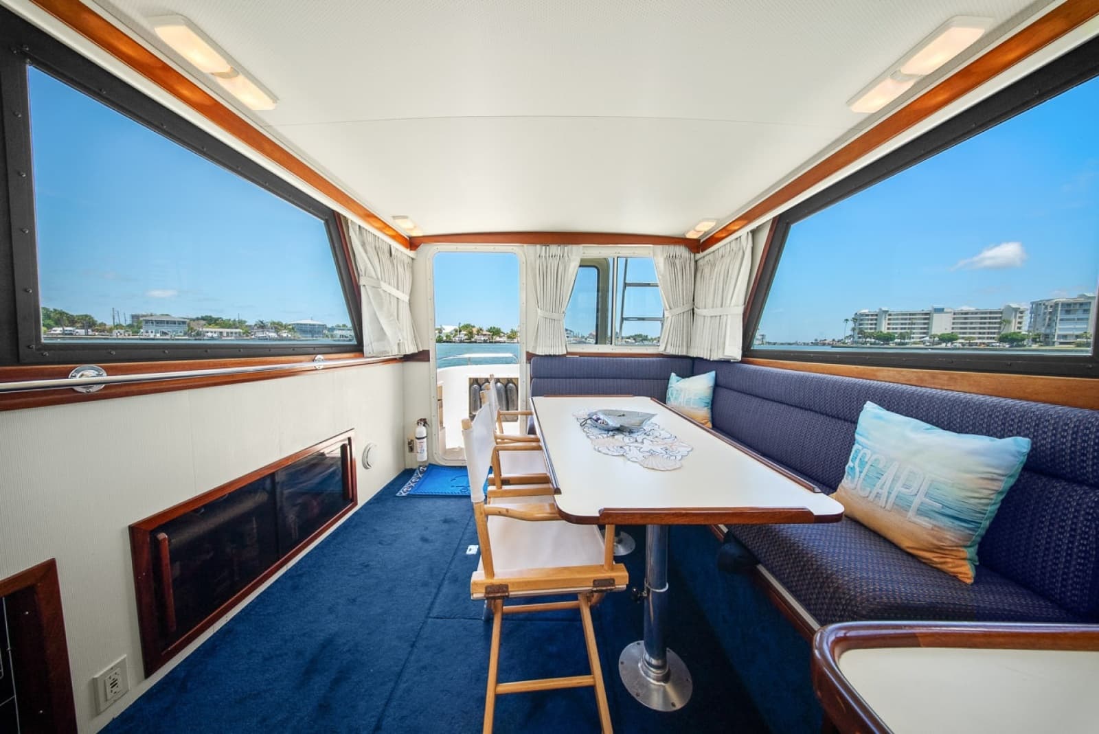 2001 Camano 31 Trawler - Photo 7