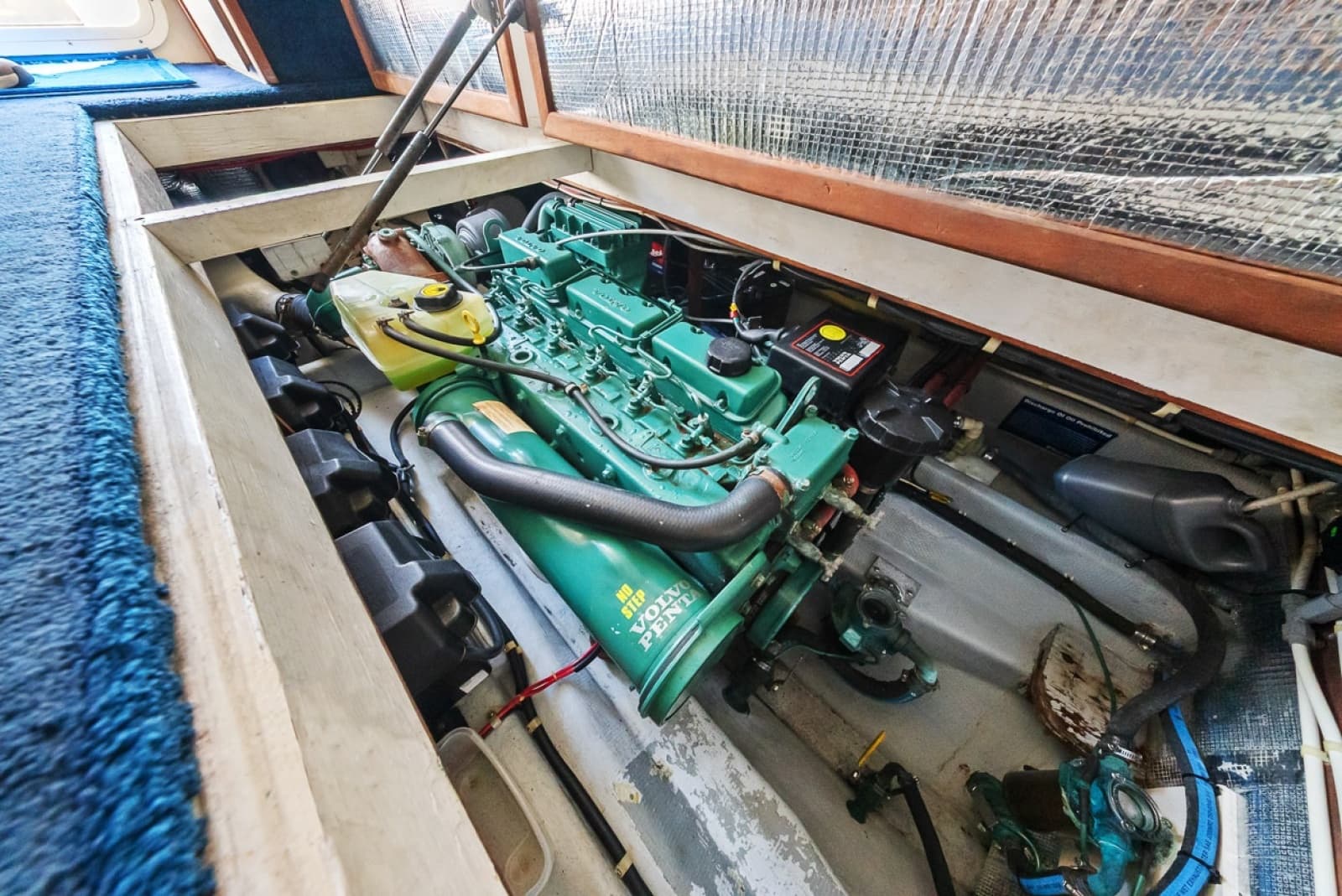 2001 Camano 31 Trawler - Photo 7