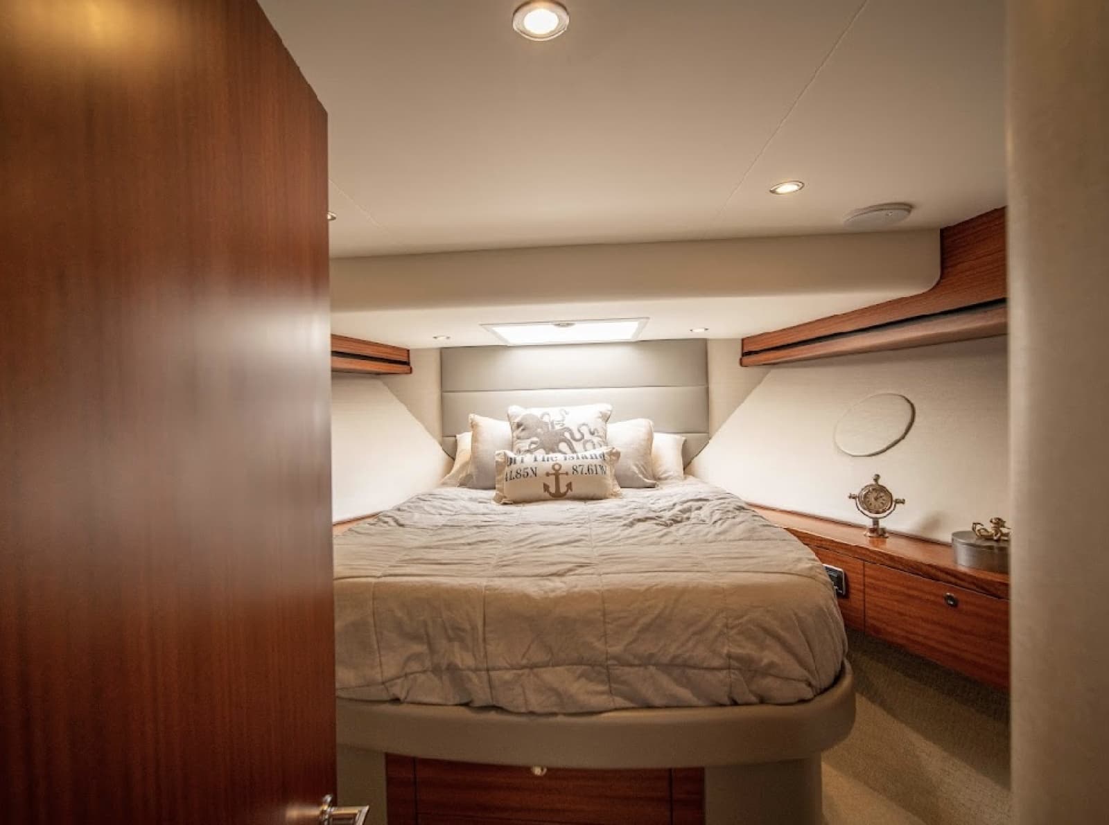 2017 Hatteras 60 Motoryacht - Photo 13