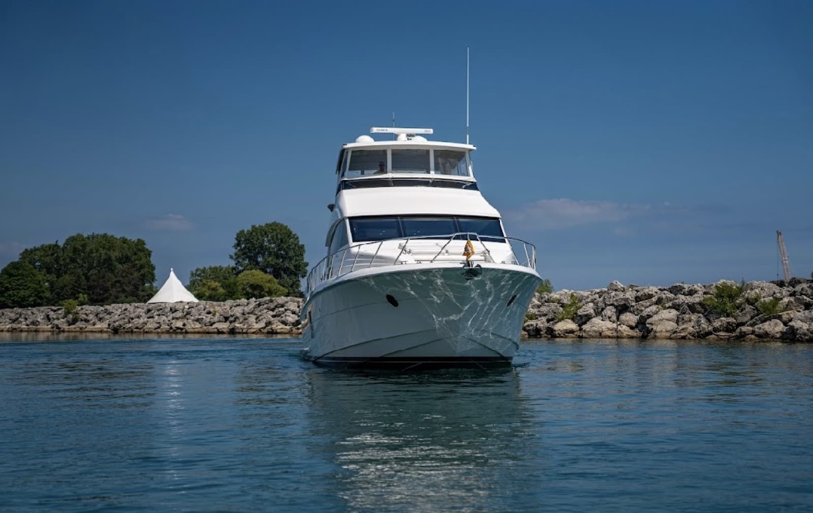 2017 Hatteras 60 Motoryacht - Photo 25