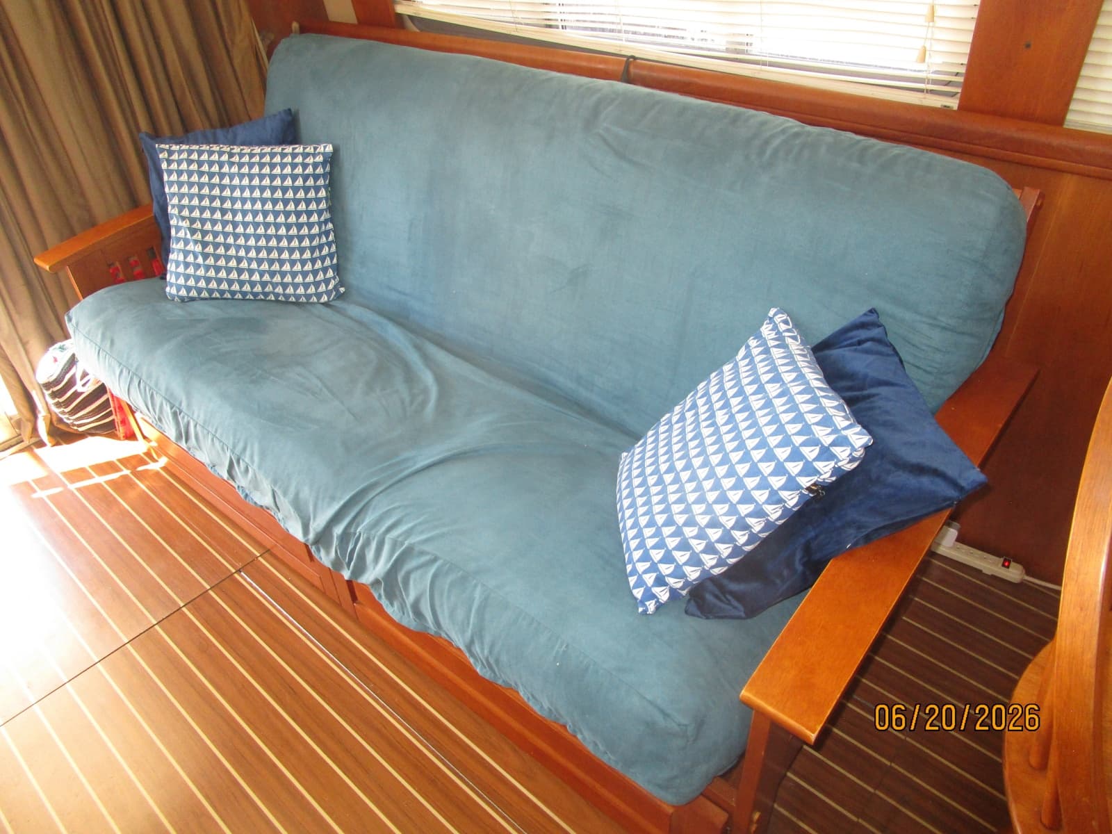 2004 Mainship 400 - Photo 51