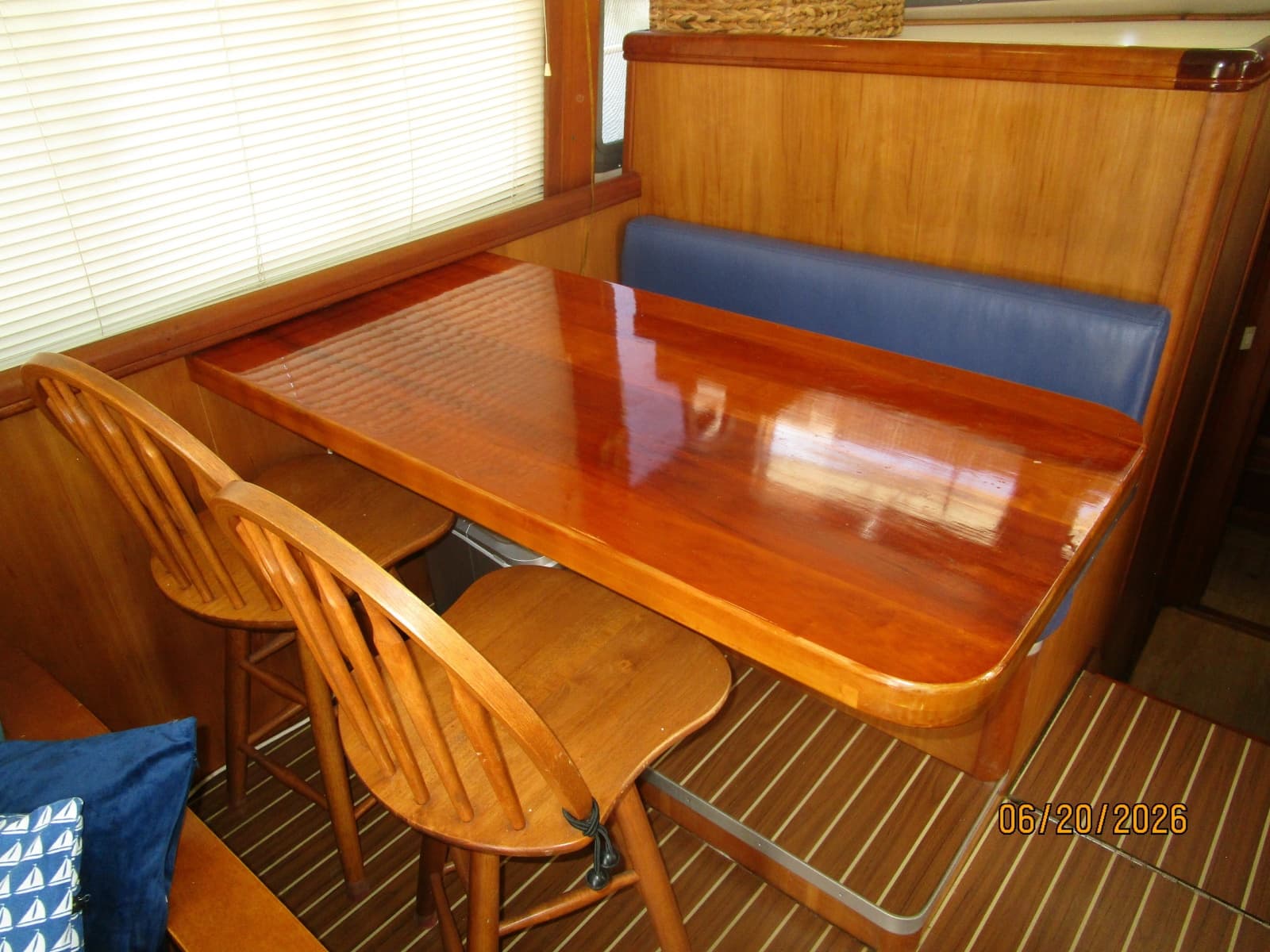 2004 Mainship 400 - Photo 50