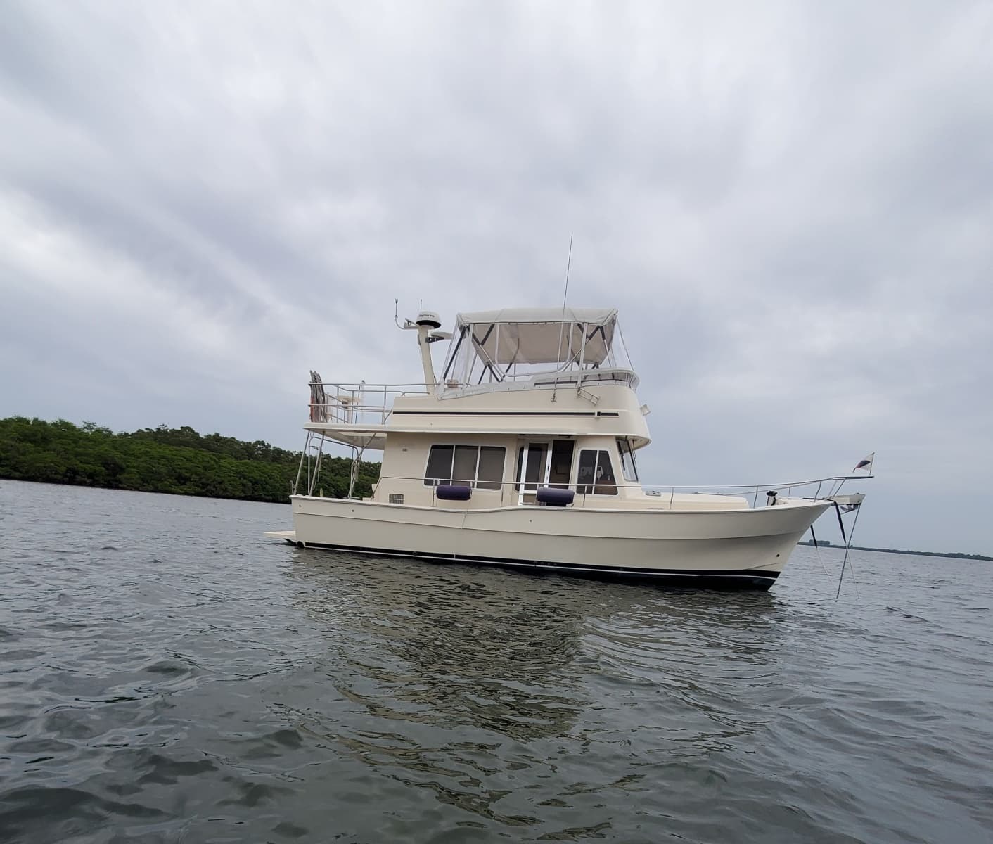2004 Mainship 400 - Photo 1