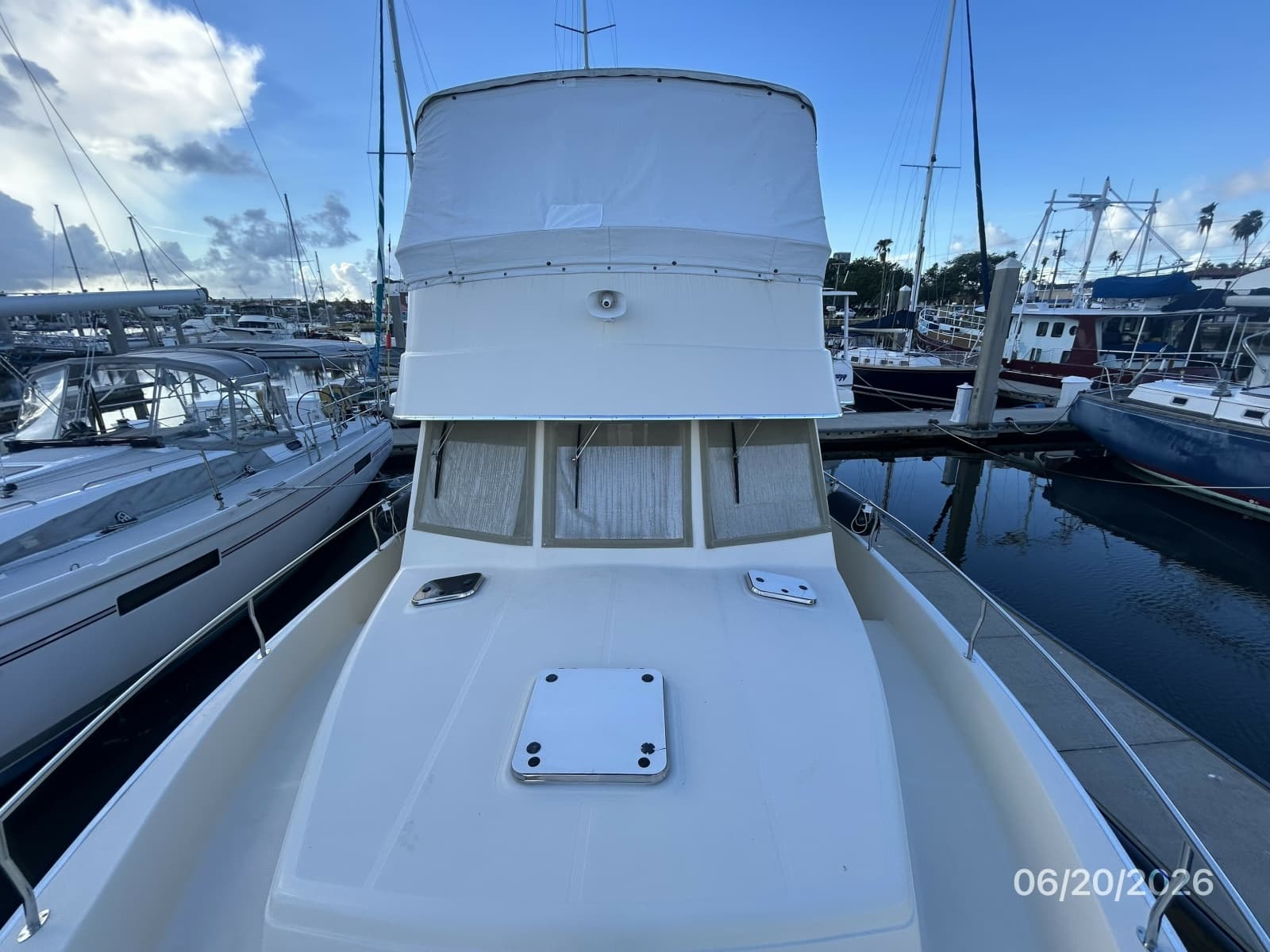 2004 Mainship 400 - Photo 13