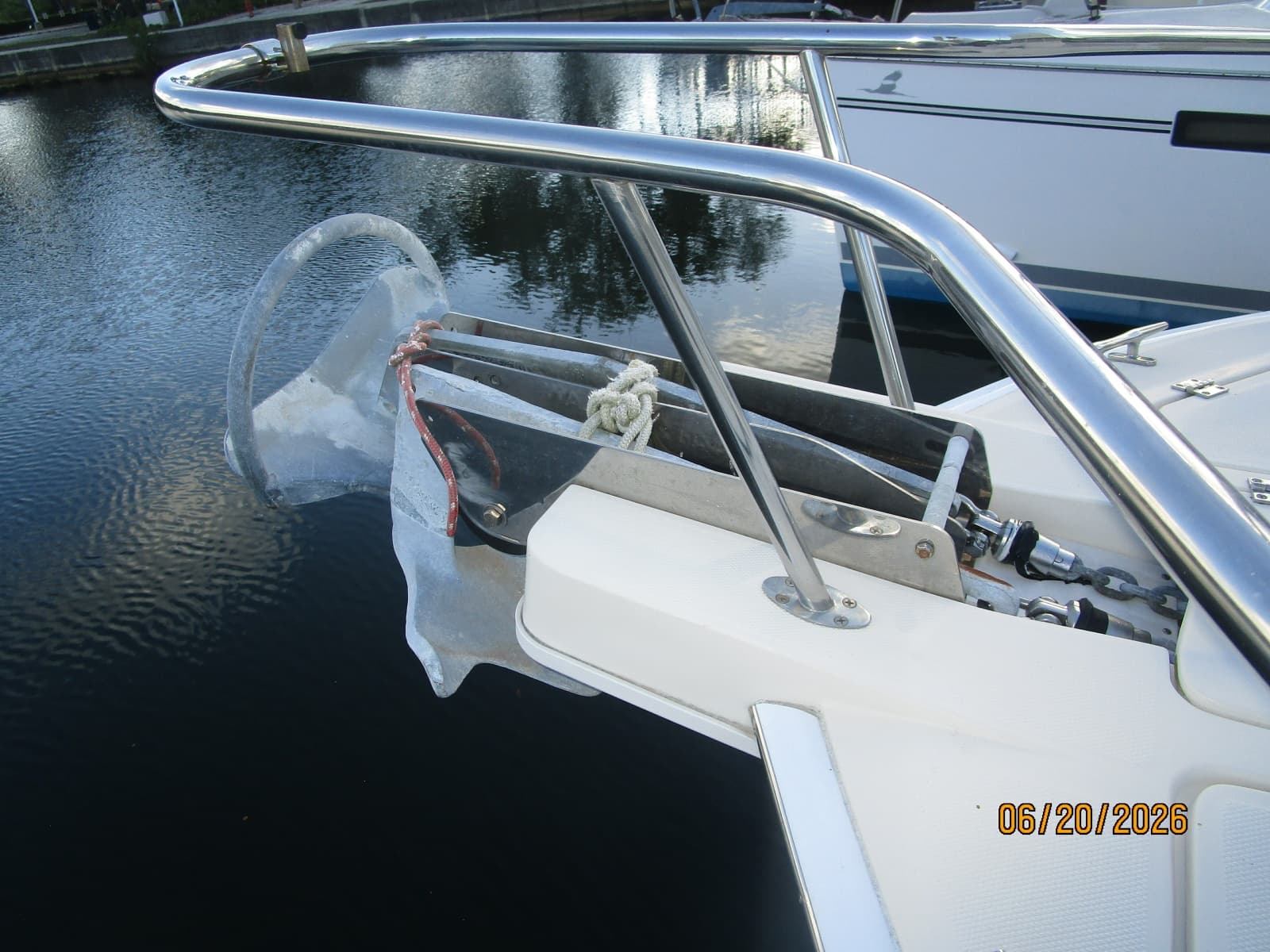 2004 Mainship 400 - Photo 8