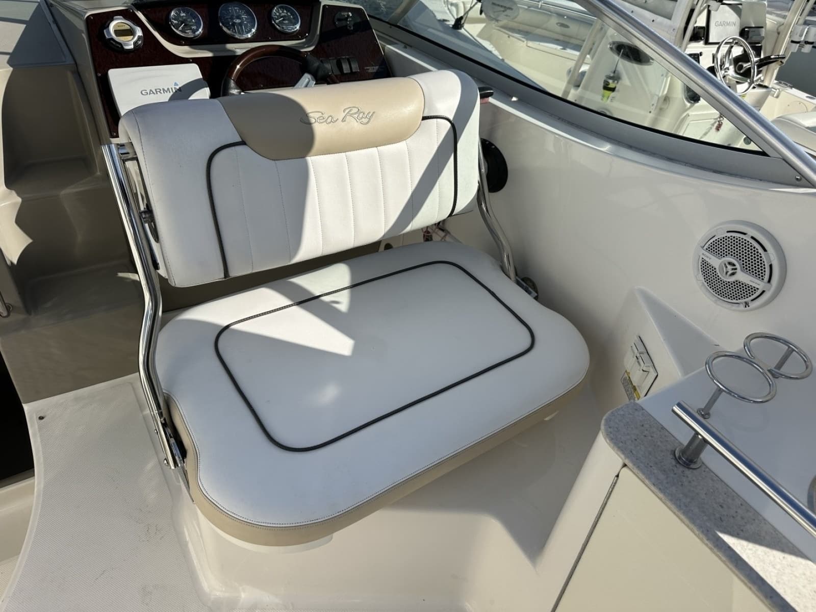2010 Sea Ray Sundancer 260 - Photo 40
