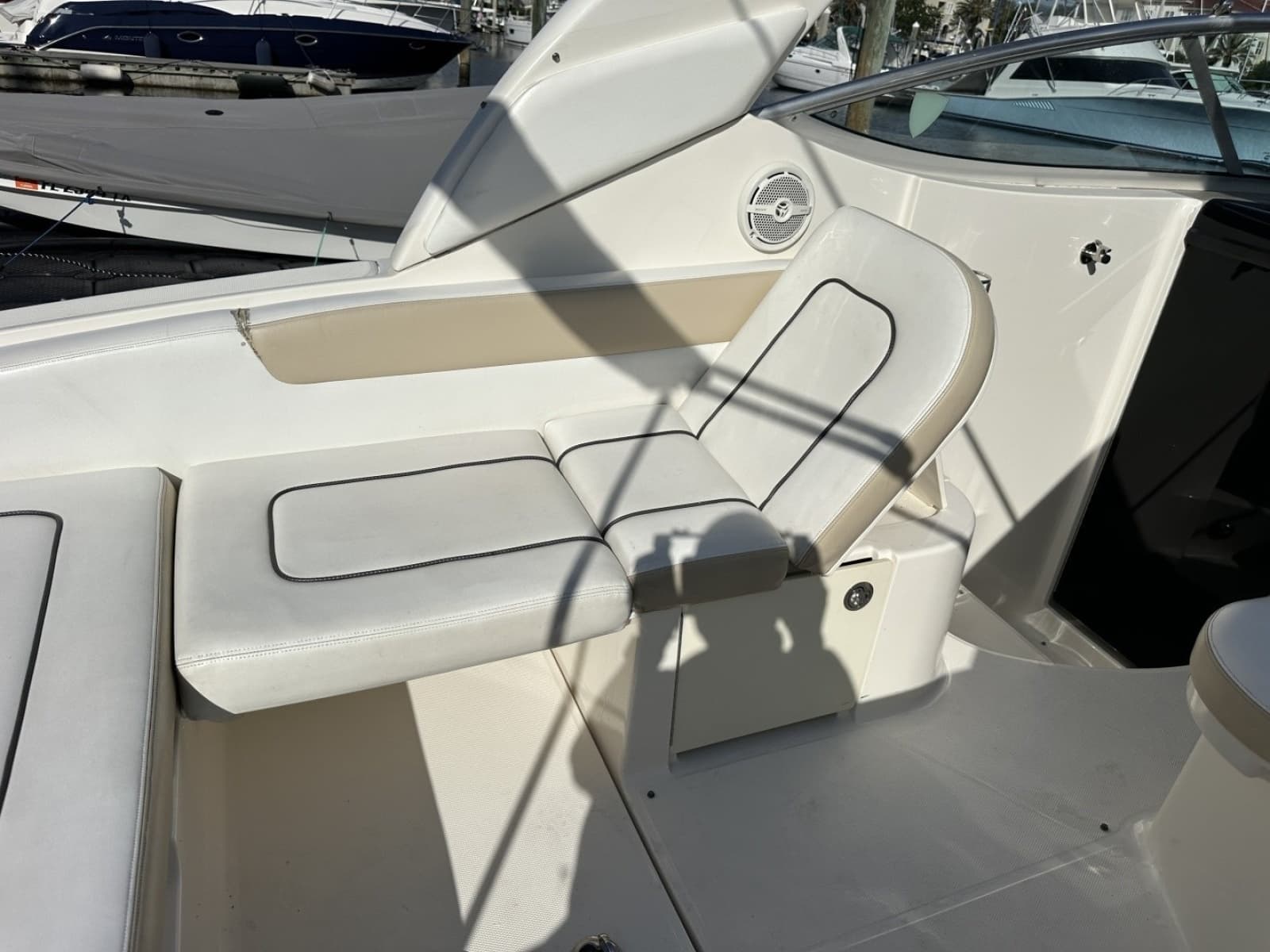 2010 Sea Ray Sundancer 260 - Photo 43