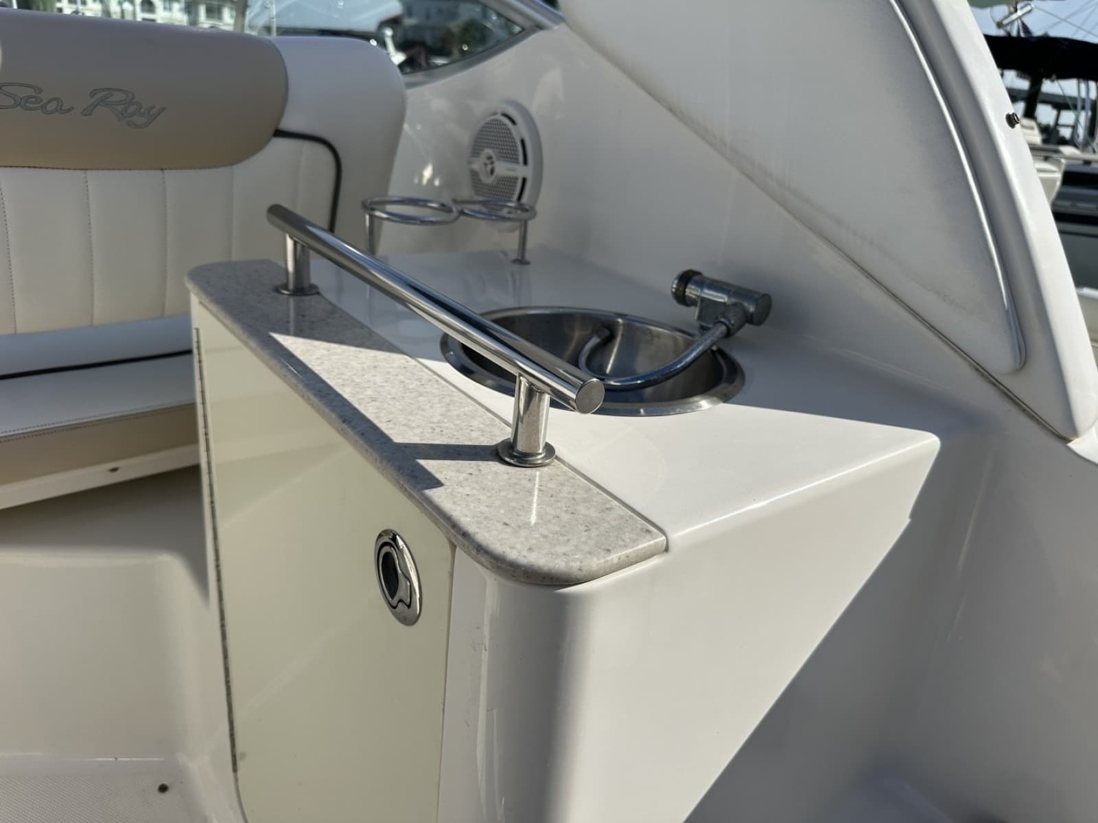 2010 Sea Ray Sundancer 260 - Photo 30