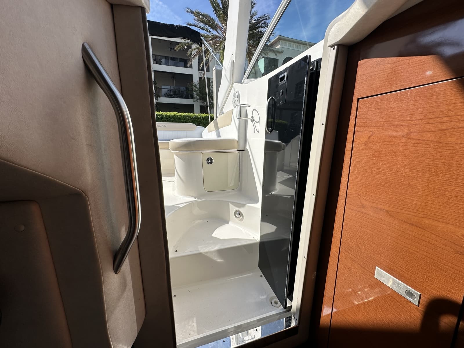 2010 Sea Ray 260 Sundancer - Photo 110