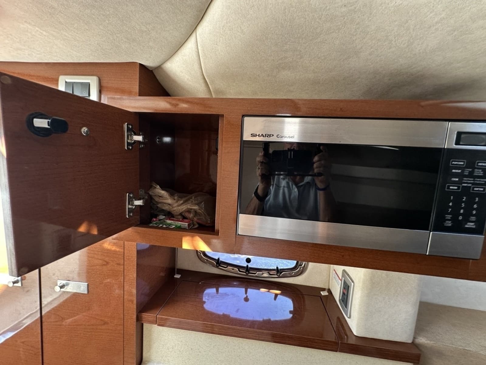 2010 Sea Ray Sundancer 260 - Photo 93