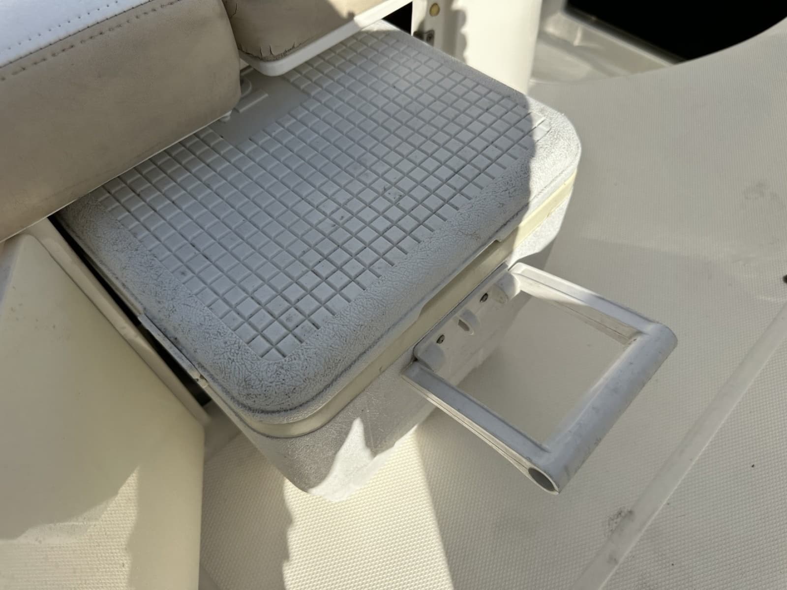 2010 Sea Ray Sundancer 260 - Photo 35