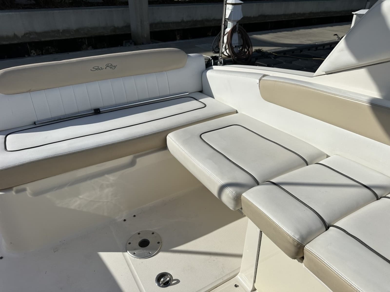2010 Sea Ray Sundancer 260 - Photo 41
