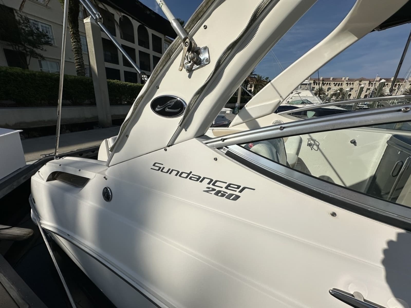 2010 Sea Ray Sundancer 260 - Photo 18