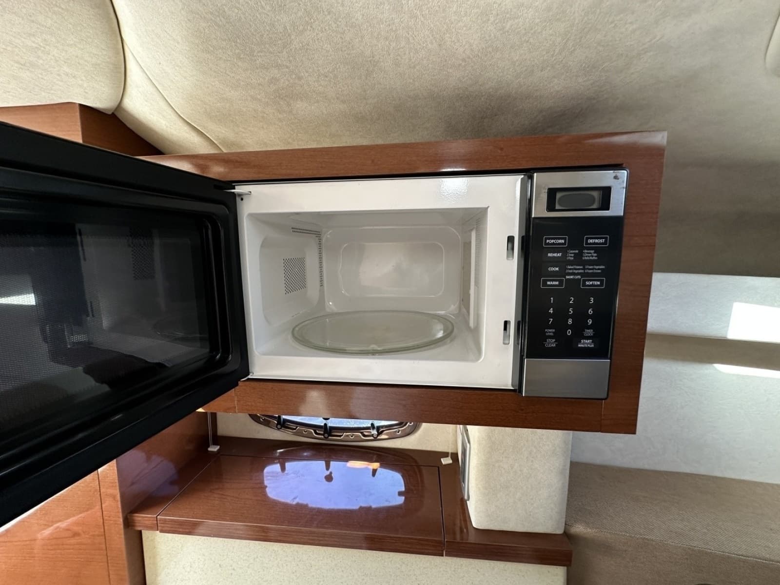 2010 Sea Ray Sundancer 260 - Photo 94