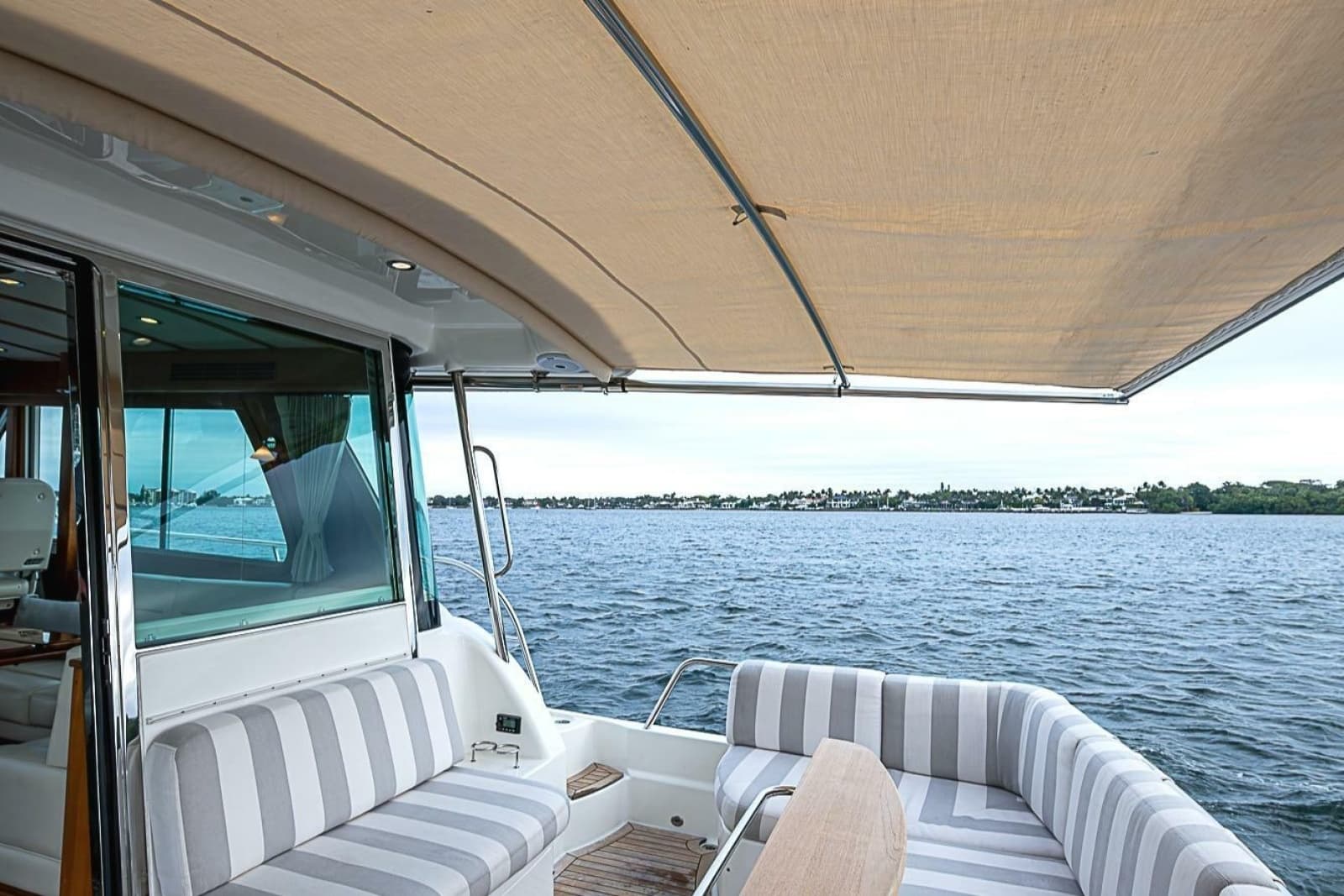 2020 Sabre 48 Salon Express - Photo 8