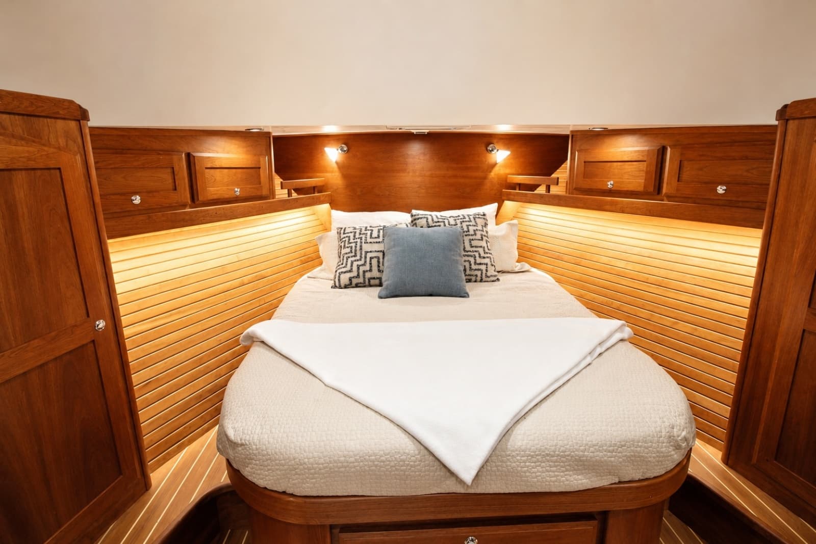 2020 Sabre 48 Salon Express - Photo 6