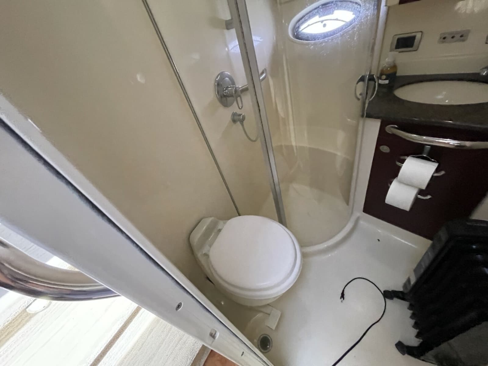 2006 Sea Ray 40 MY - Photo 37