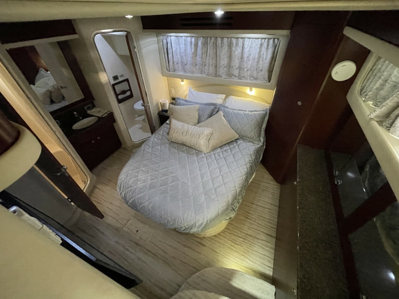 2006 Sea Ray 40 MY - Photo 23