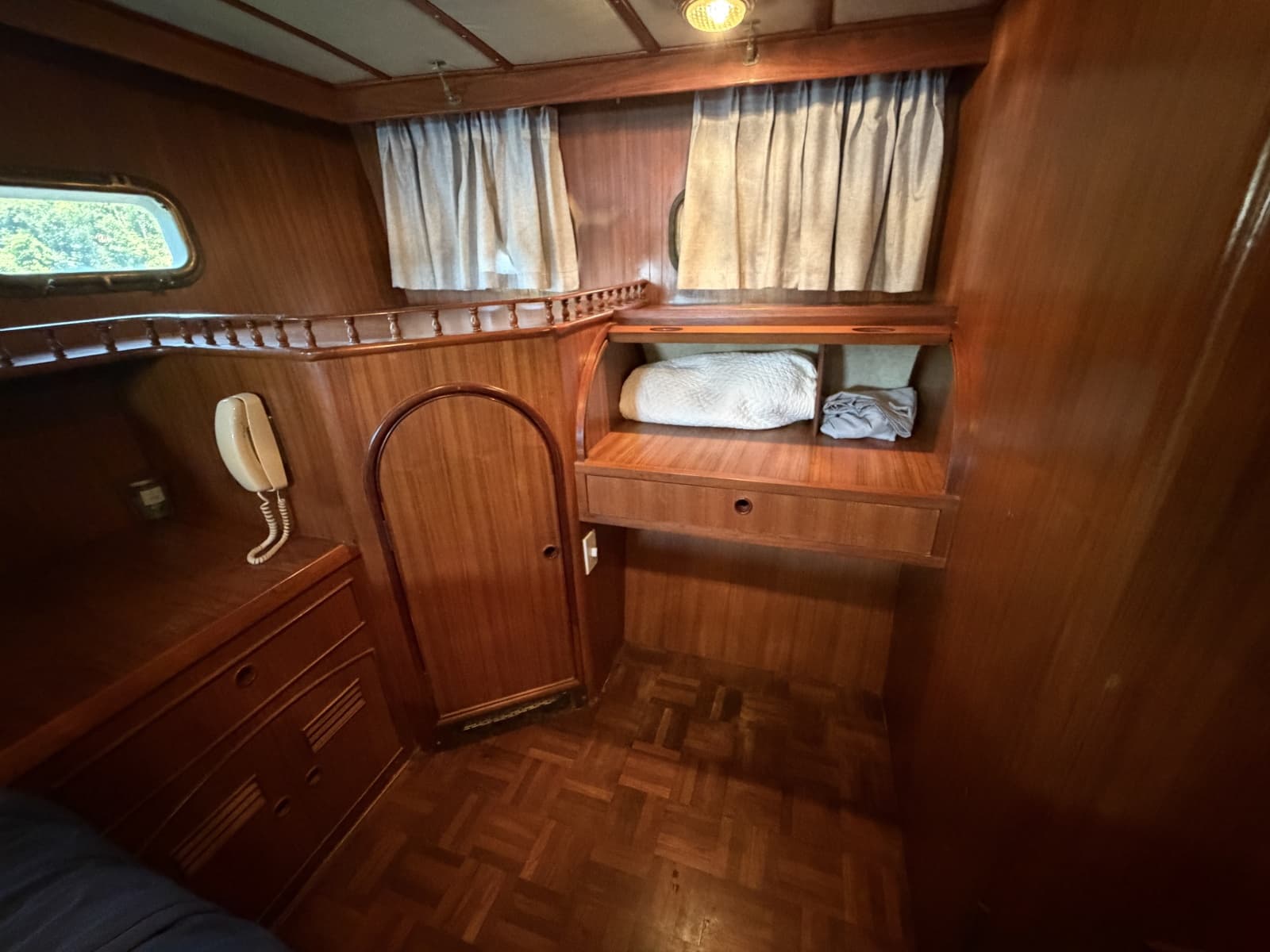1981 Marine Trader 50 - Photo 44