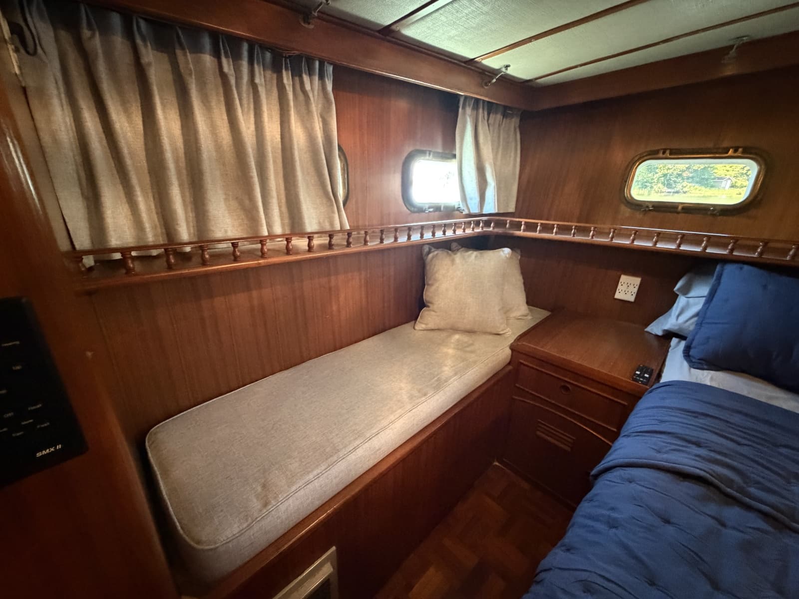 1981 Marine Trader 50 - Photo 45