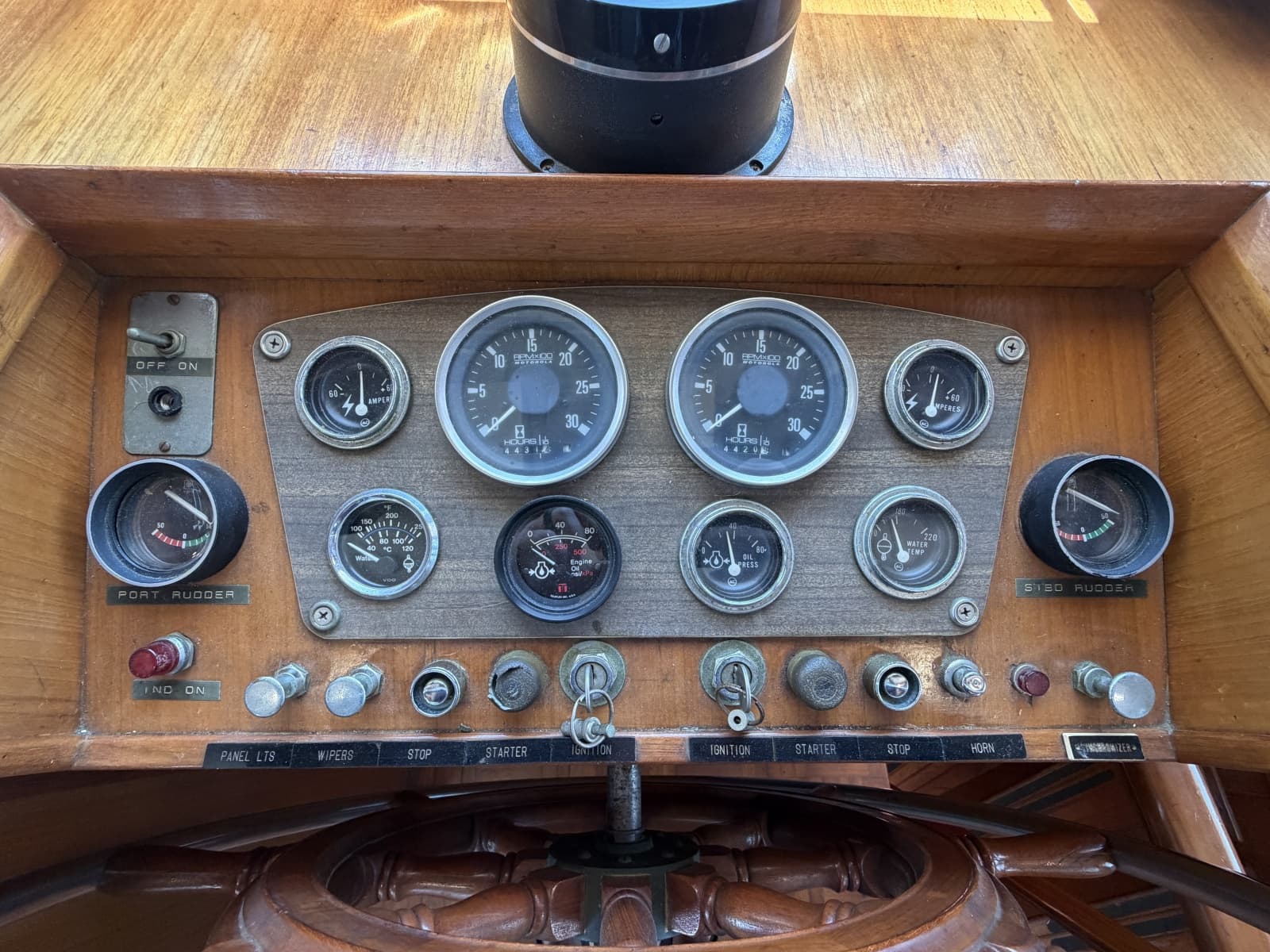 1981 Marine Trader 50 - Photo 26