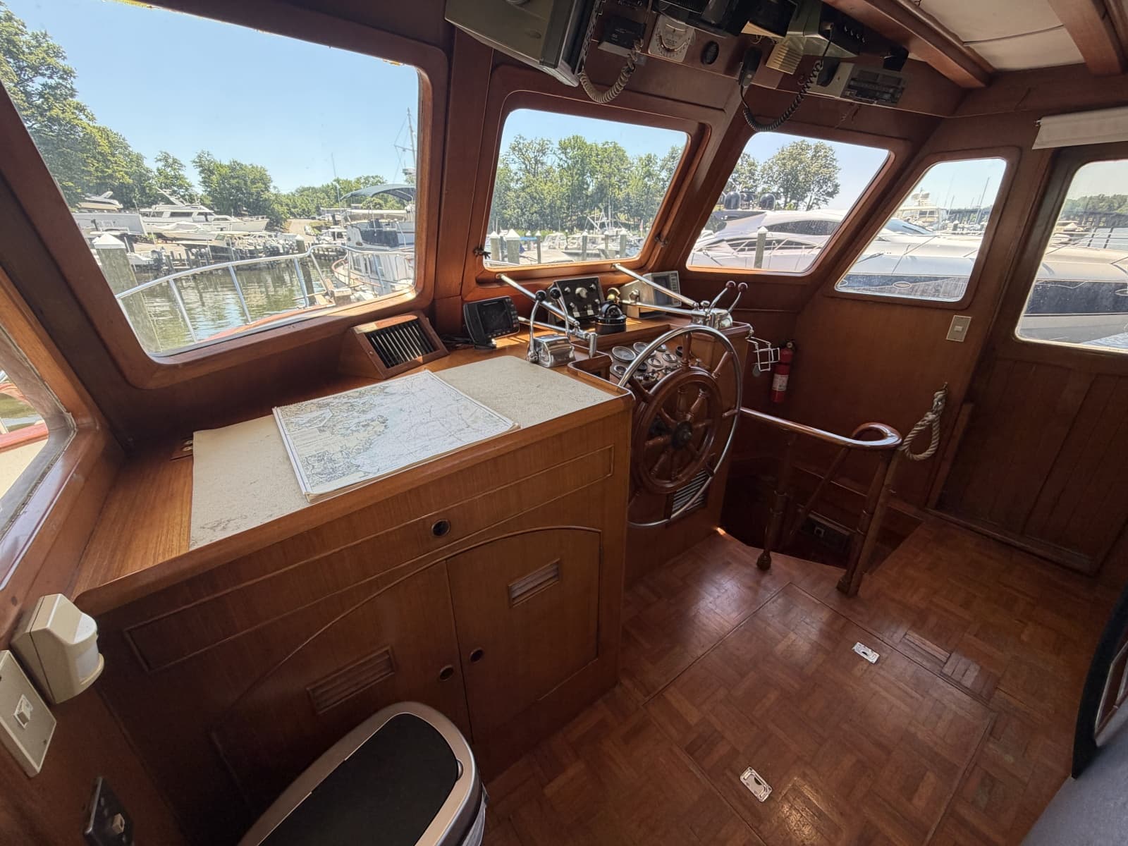 1981 Marine Trader 50 - Photo 22