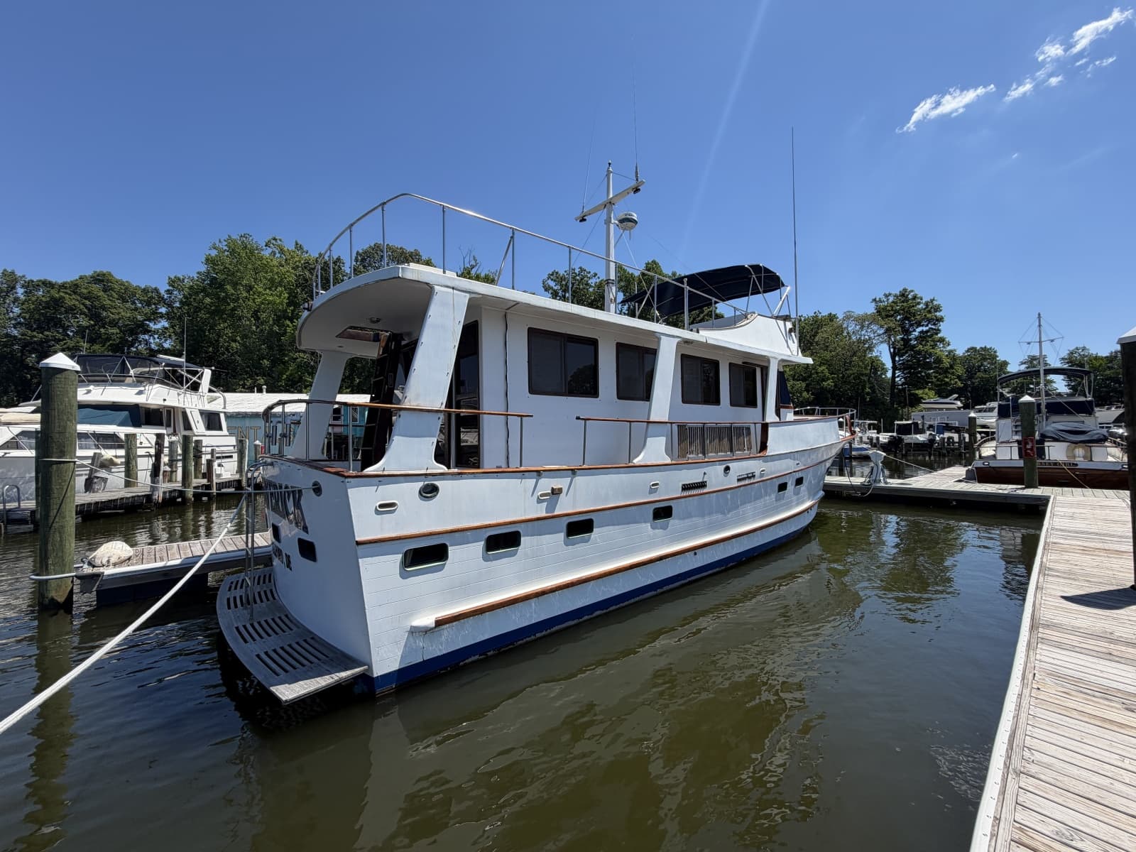 1981 Marine Trader 50 - Photo 2