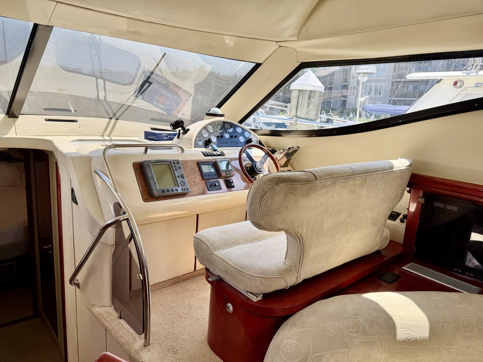 1999 Birchwood Challenger 450 Flybridge - Photo 20
