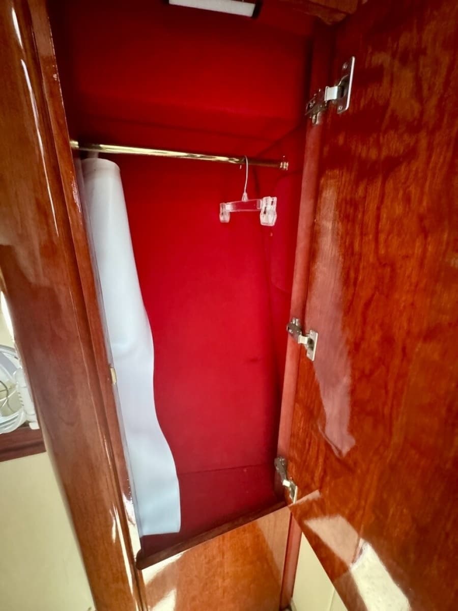 1999 Birchwood Challenger 450 Flybridge - Photo 43