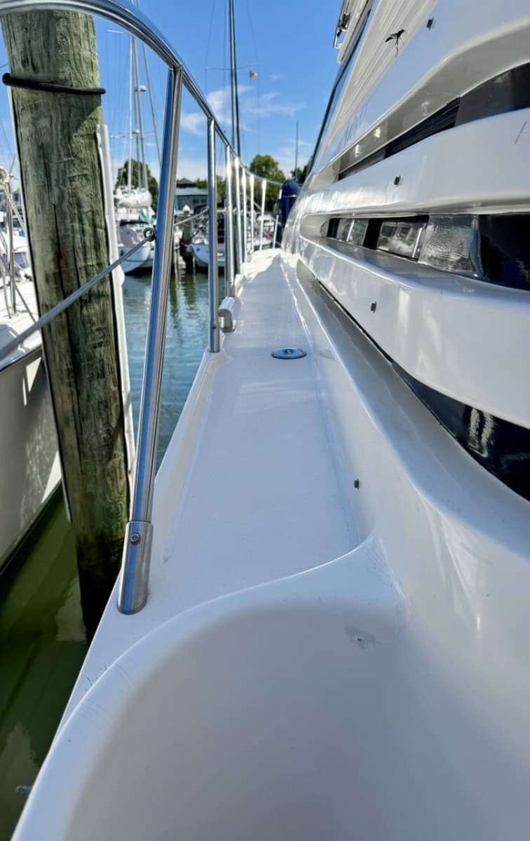 1999 Birchwood Challenger 450 Flybridge - Photo 10