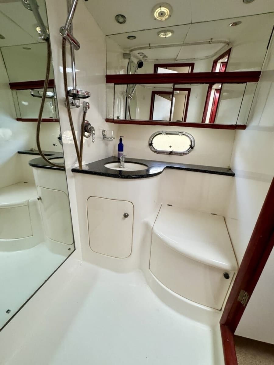 1999 Birchwood Challenger 450 Flybridge - Photo 41
