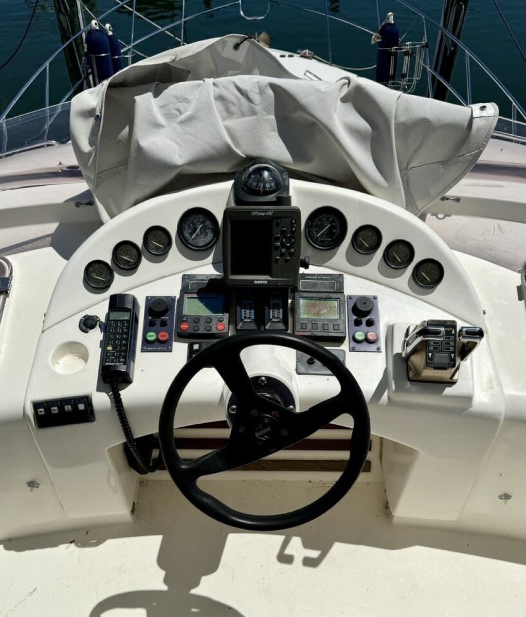 1999 Birchwood Challenger 450 Flybridge - Photo 5