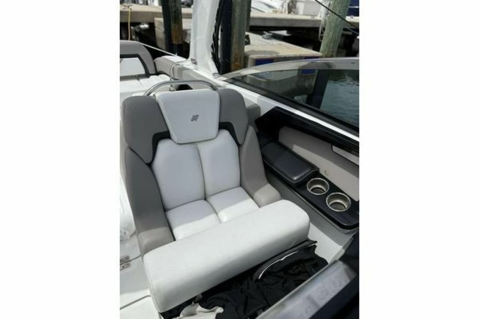 2022 Four Winns H290 OB - Photo 12
