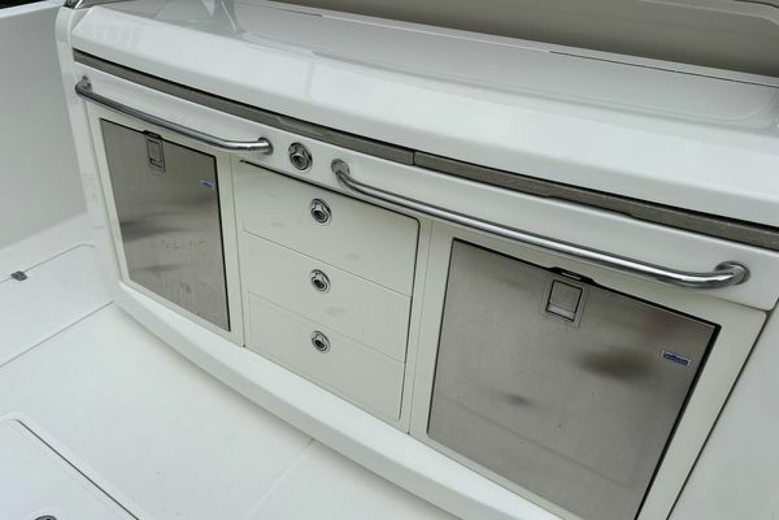 2020 Boston Whaler 420 Outrage - Photo 18