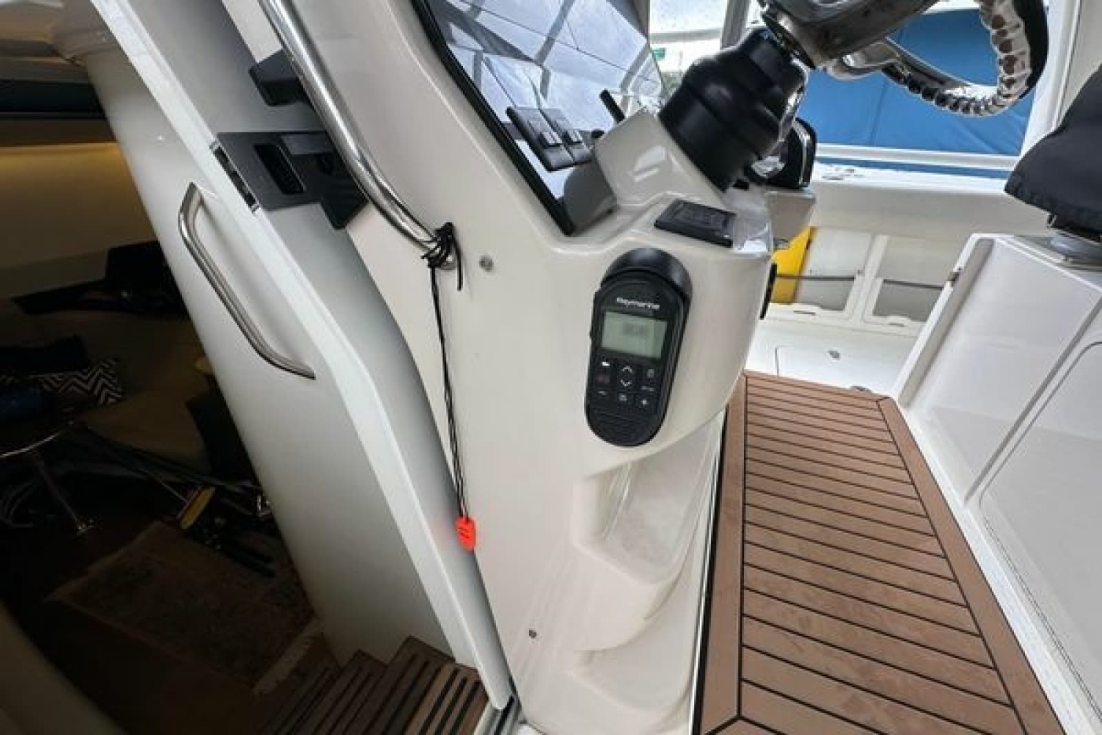 2020 Boston Whaler 420 Outrage - Photo 30
