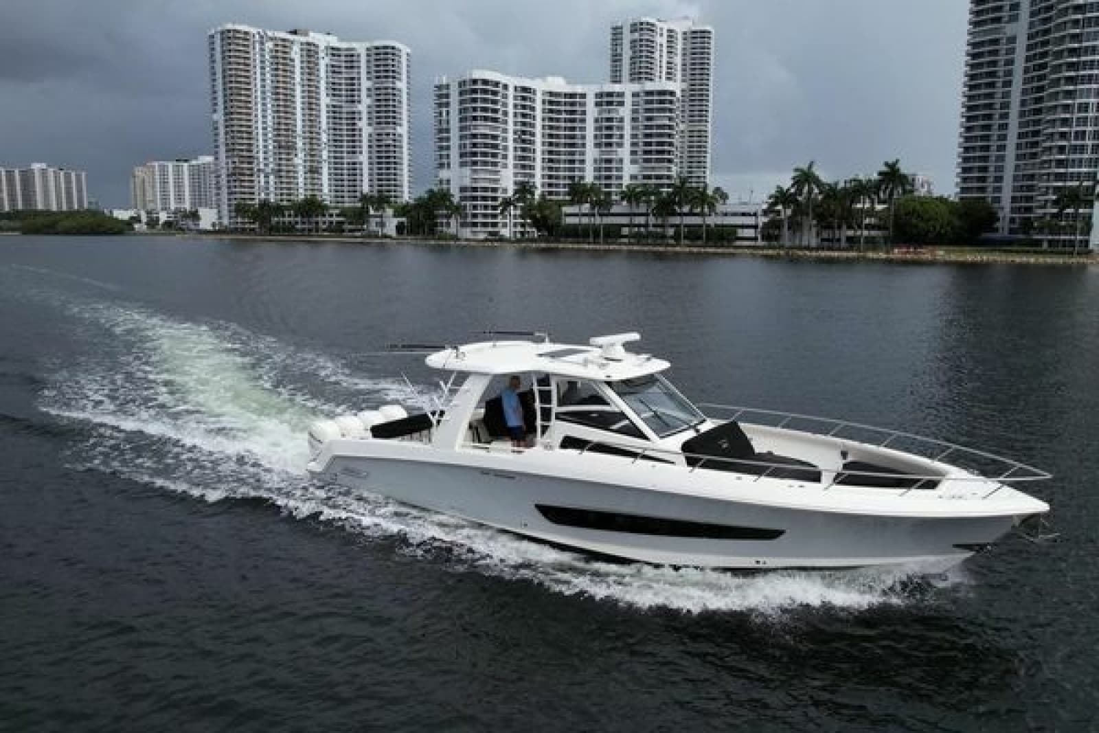 2020 Boston Whaler 420 Outrage - Photo 11