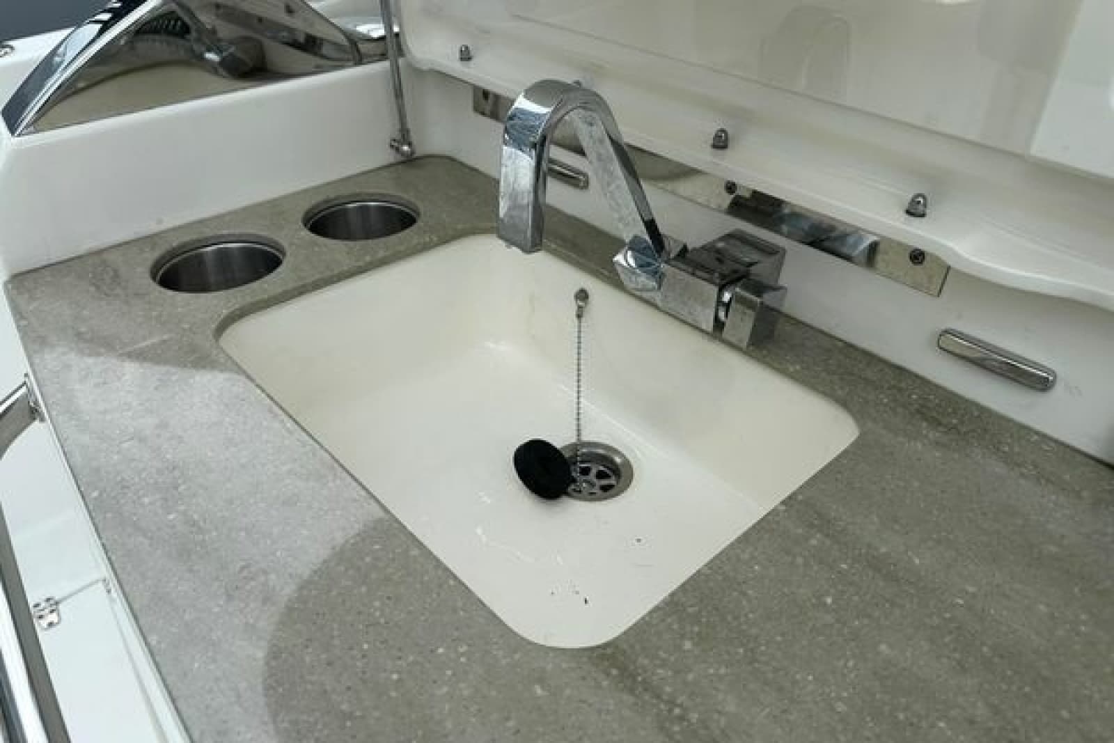 2020 Boston Whaler 420 Outrage - Photo 19