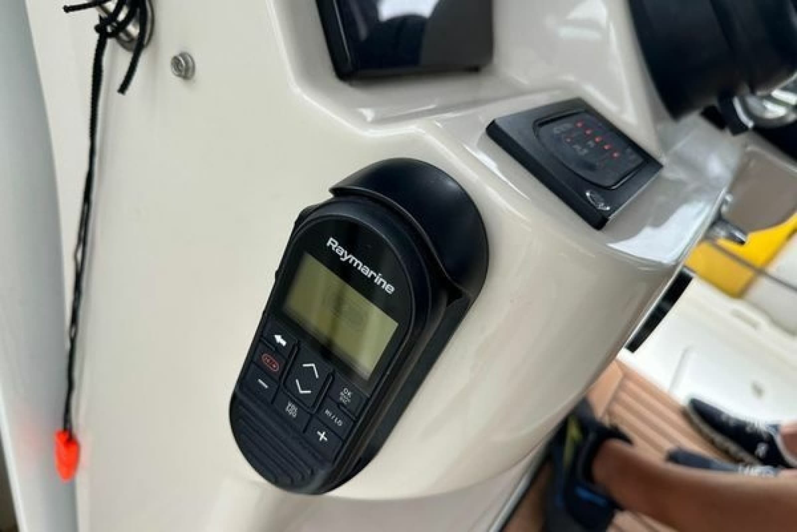 2020 Boston Whaler 420 Outrage - Photo 33