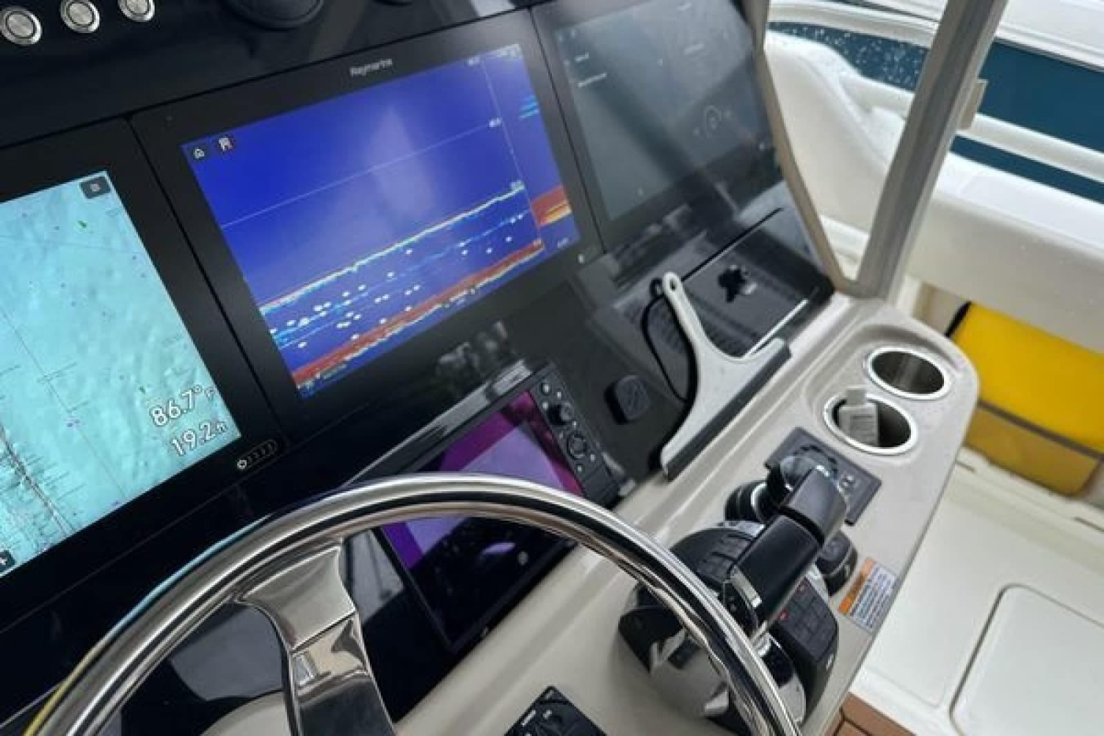 2020 Boston Whaler 420 Outrage - Photo 24