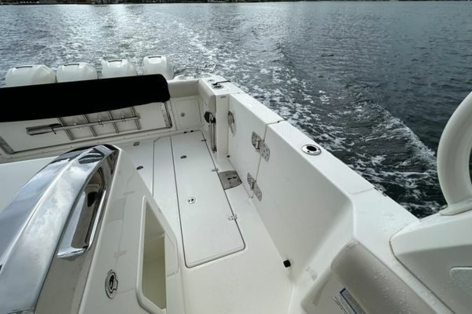 2020 Boston Whaler 420 Outrage - Photo 15