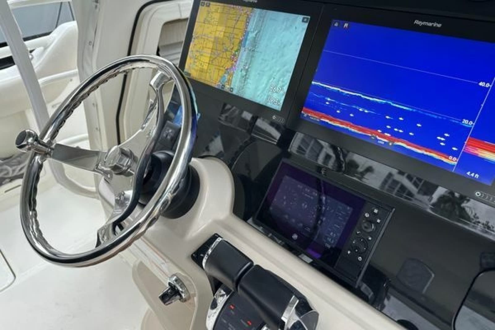2020 Boston Whaler 420 Outrage - Photo 23