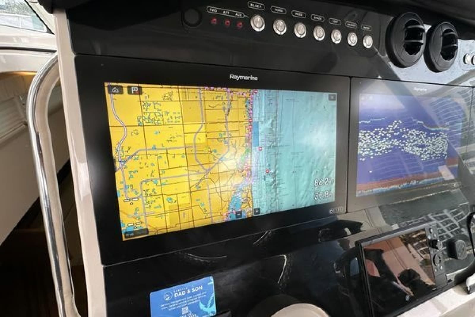 2020 Boston Whaler 420 Outrage - Photo 26