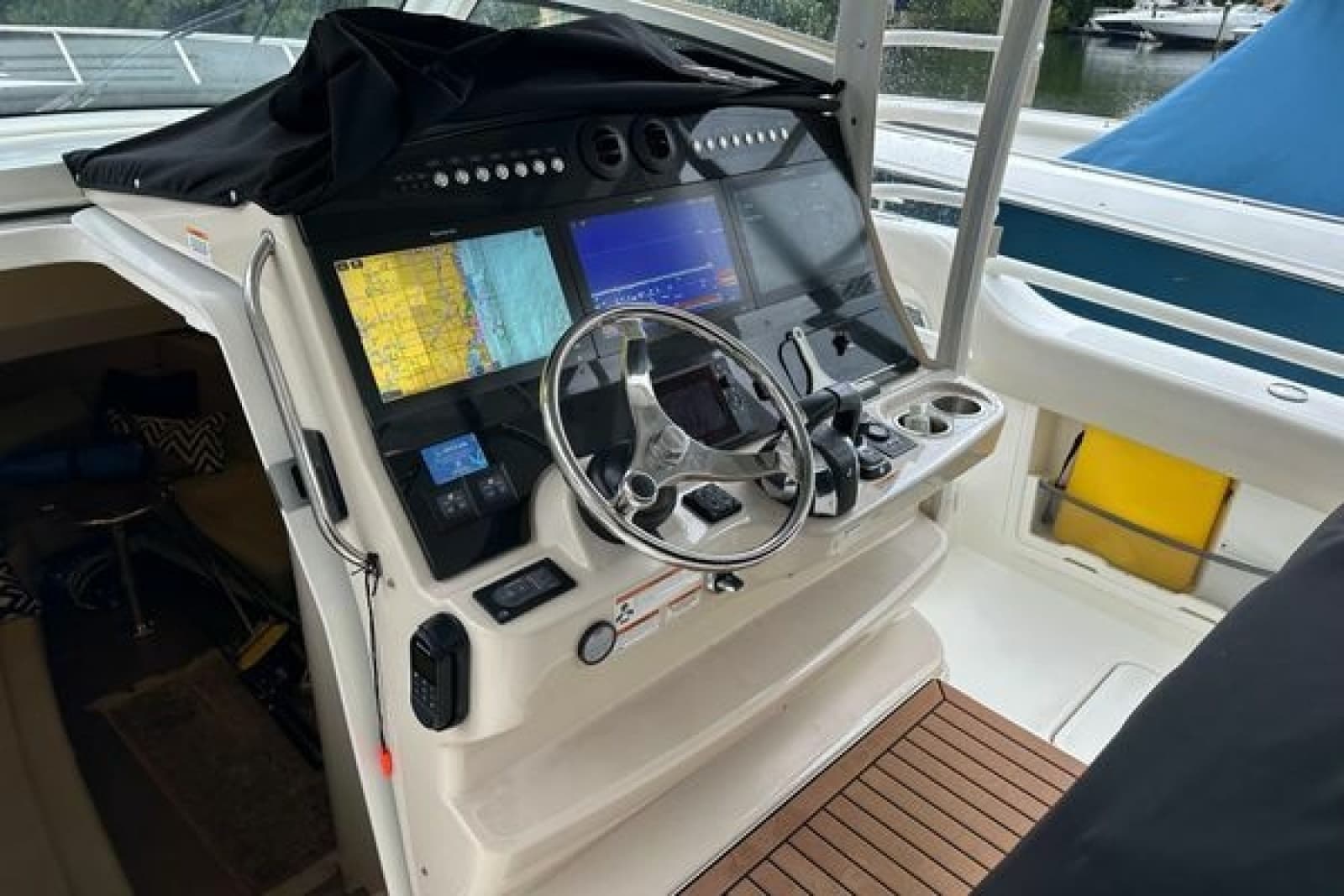 2020 Boston Whaler 420 Outrage - Photo 20