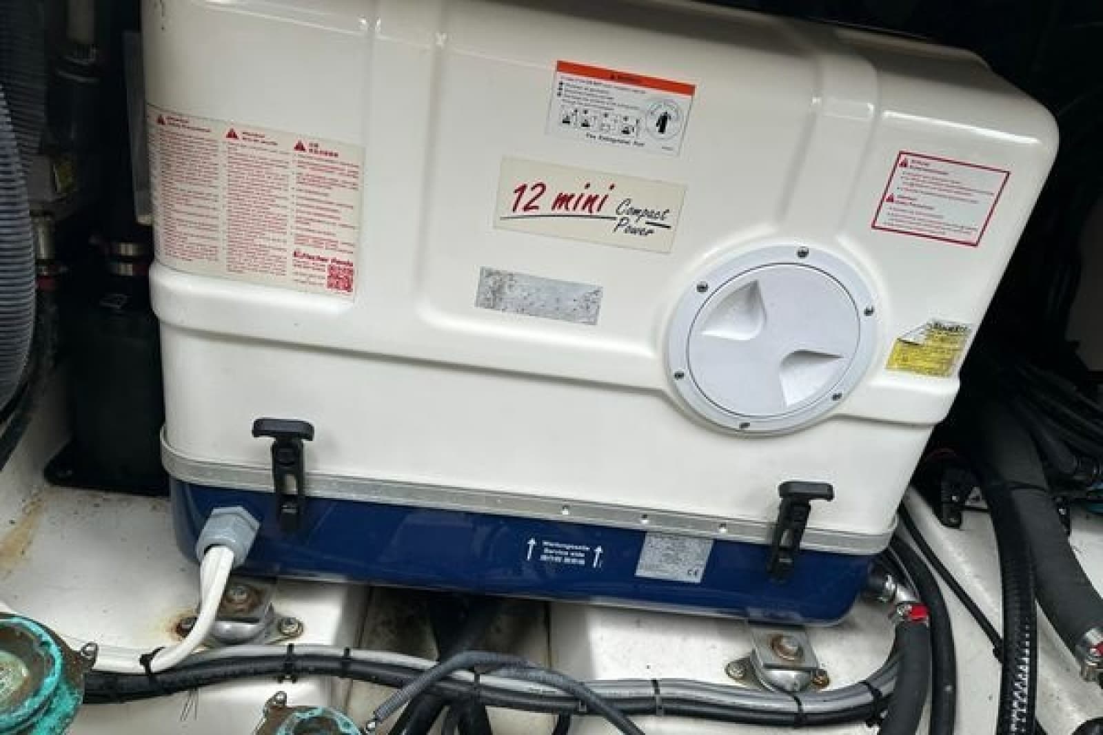 2020 Boston Whaler 420 Outrage - Photo 44