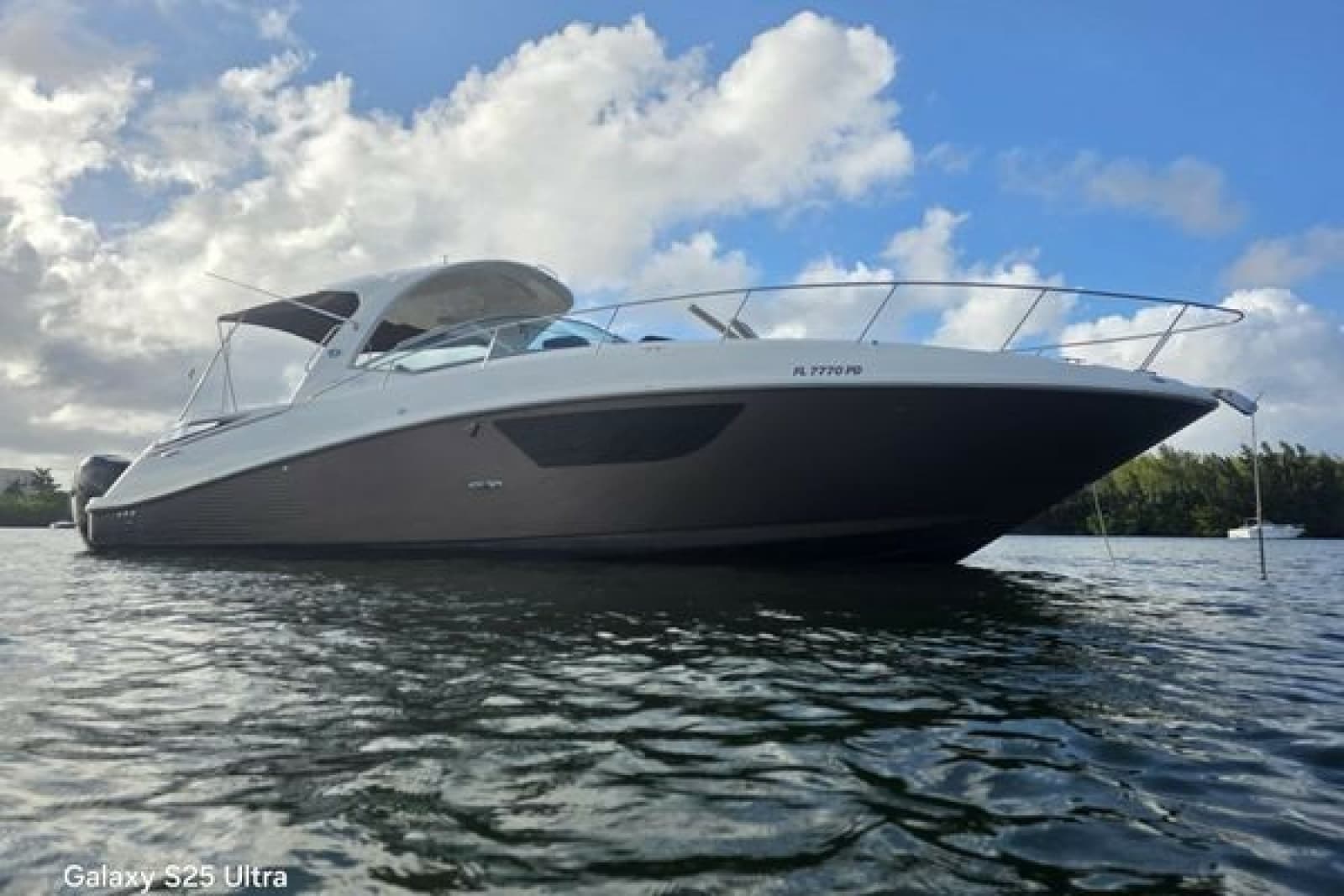 2010 Sea Ray 370 Sundancer - Photo 1